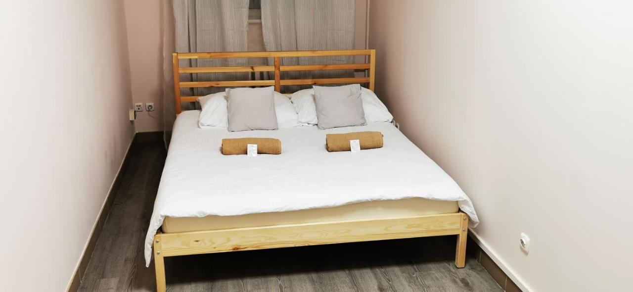 Hostel Powstaniec Wola - Private Rooms Varşova Dış mekan fotoğraf