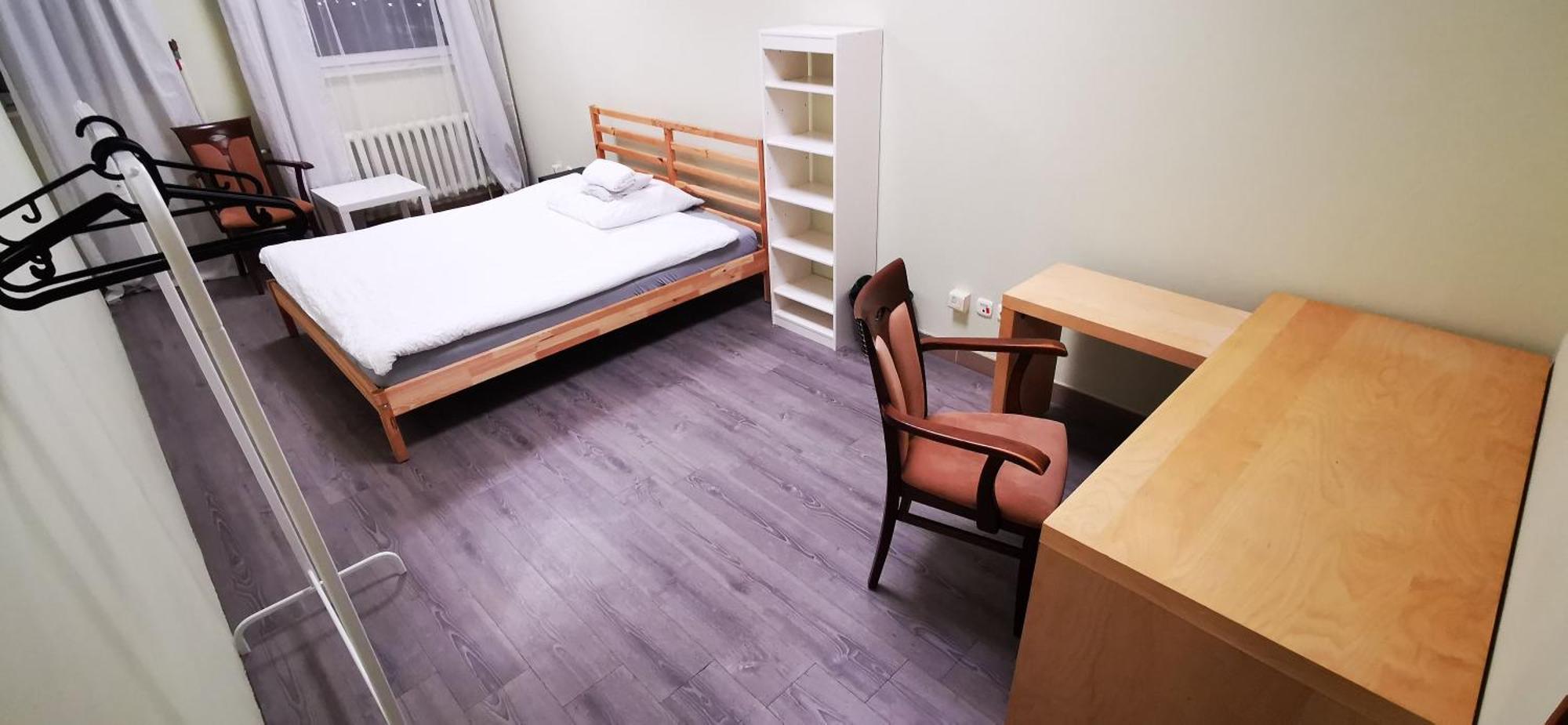 Hostel Powstaniec Wola - Private Rooms Varşova Dış mekan fotoğraf
