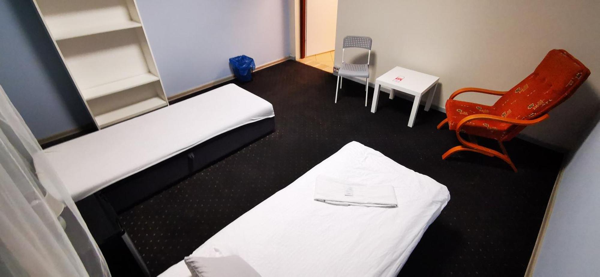Hostel Powstaniec Wola - Private Rooms Varşova Dış mekan fotoğraf